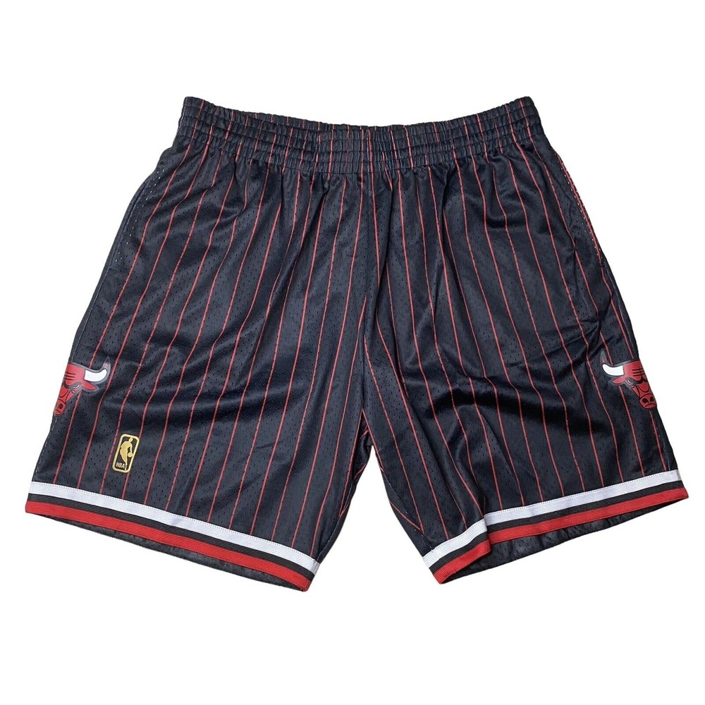 Chicago Bulls Shorts Men’s XL NBA Mitchell & Ness 96-97 Alternate Swingman NWT